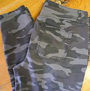 KNOX ROSE Camo Print Jeans